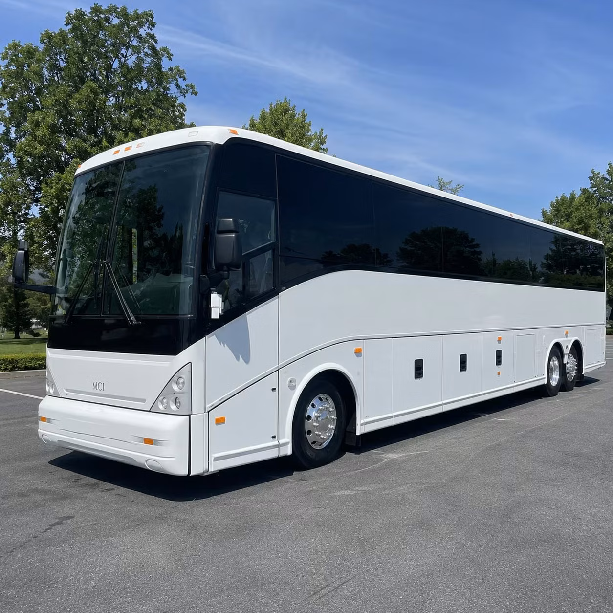 sports teams and school groups flying through billings need reliable airport transfers
